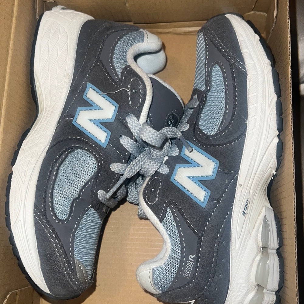 New balance 2002